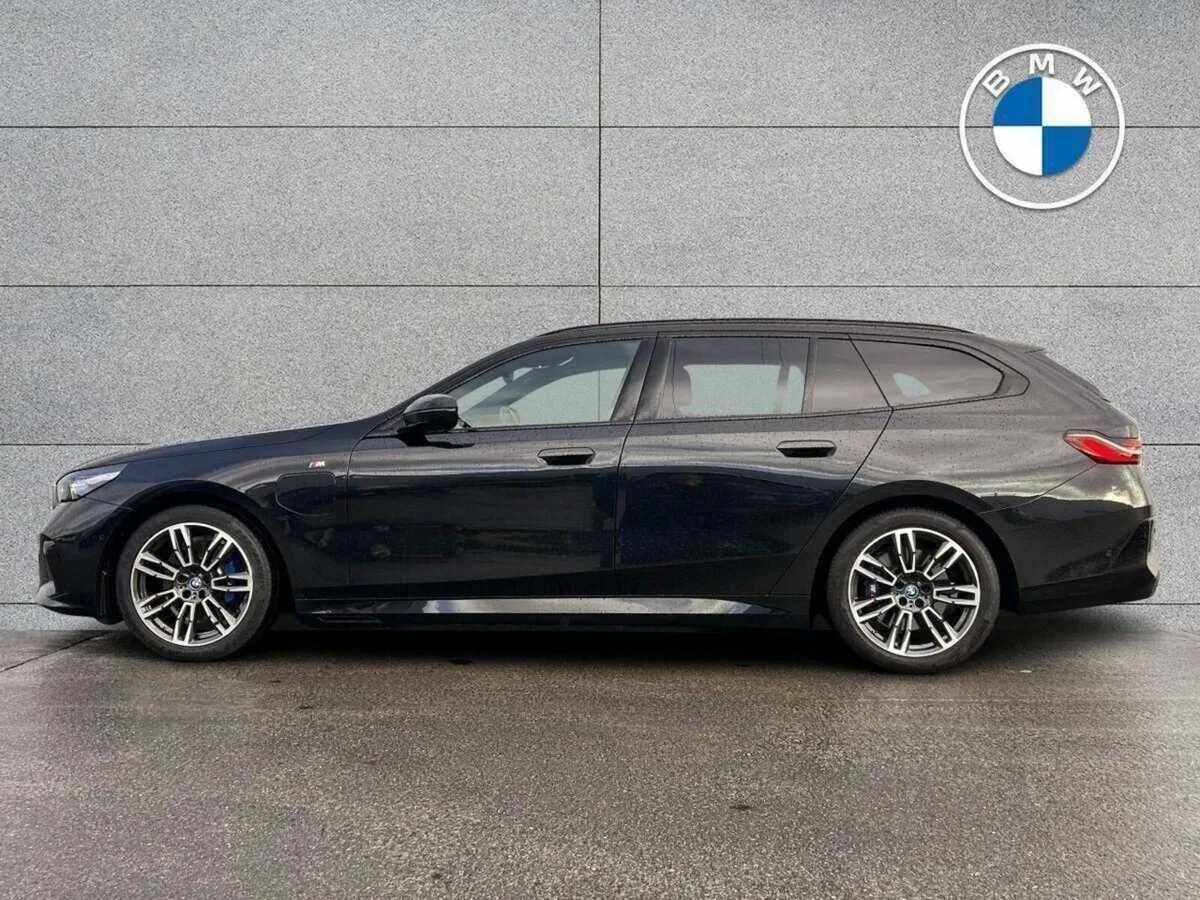 BMW 5-Series 530e M Sport Touring - Image 3