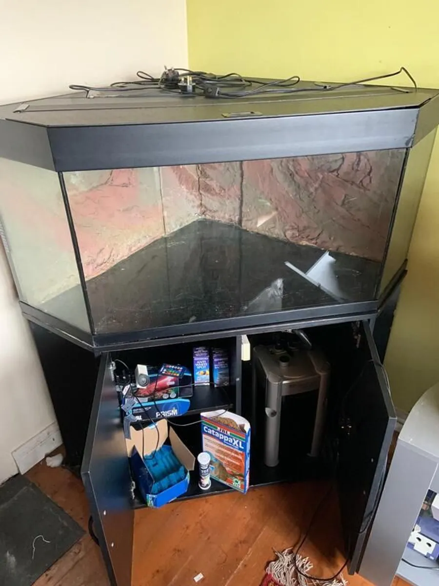 MINT 300L Aquarium w/accessories & original Cabinet - Image 2