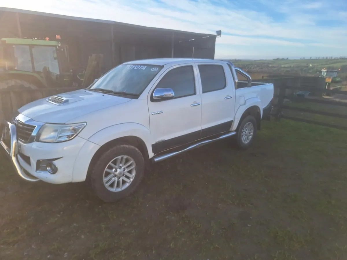 Toyota hilux - Image 3