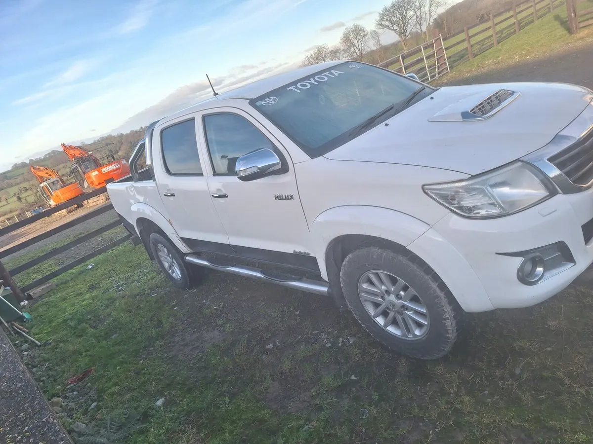 Toyota hilux - Image 4