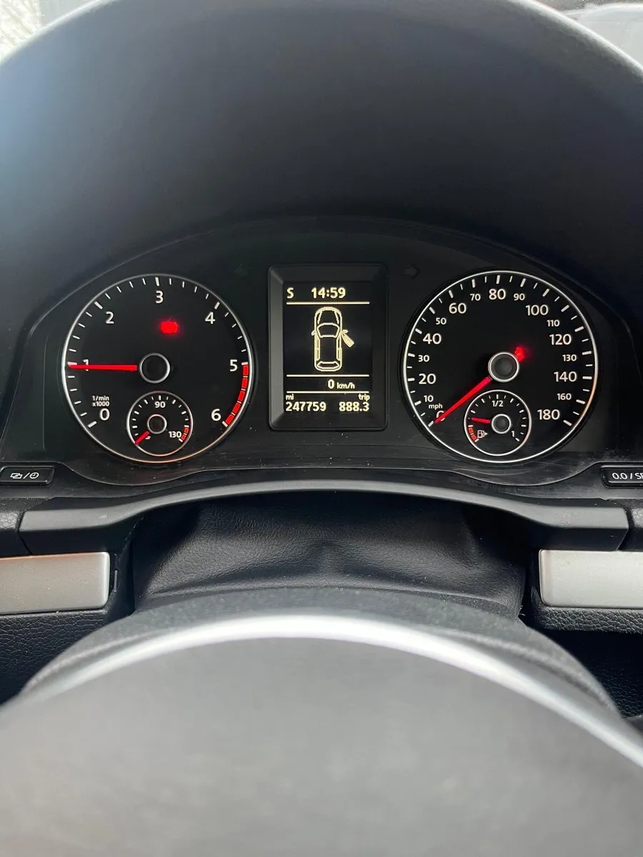 Volkswagen Scirocco 2012 - Image 4