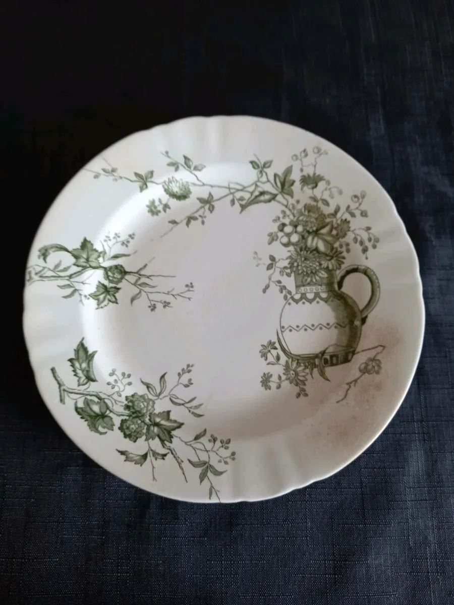 Woodstock Plate - Image 1