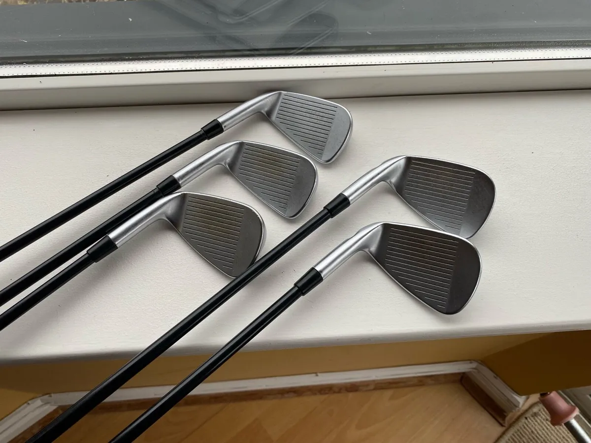Ping I blade irons graphite shafts - Image 2