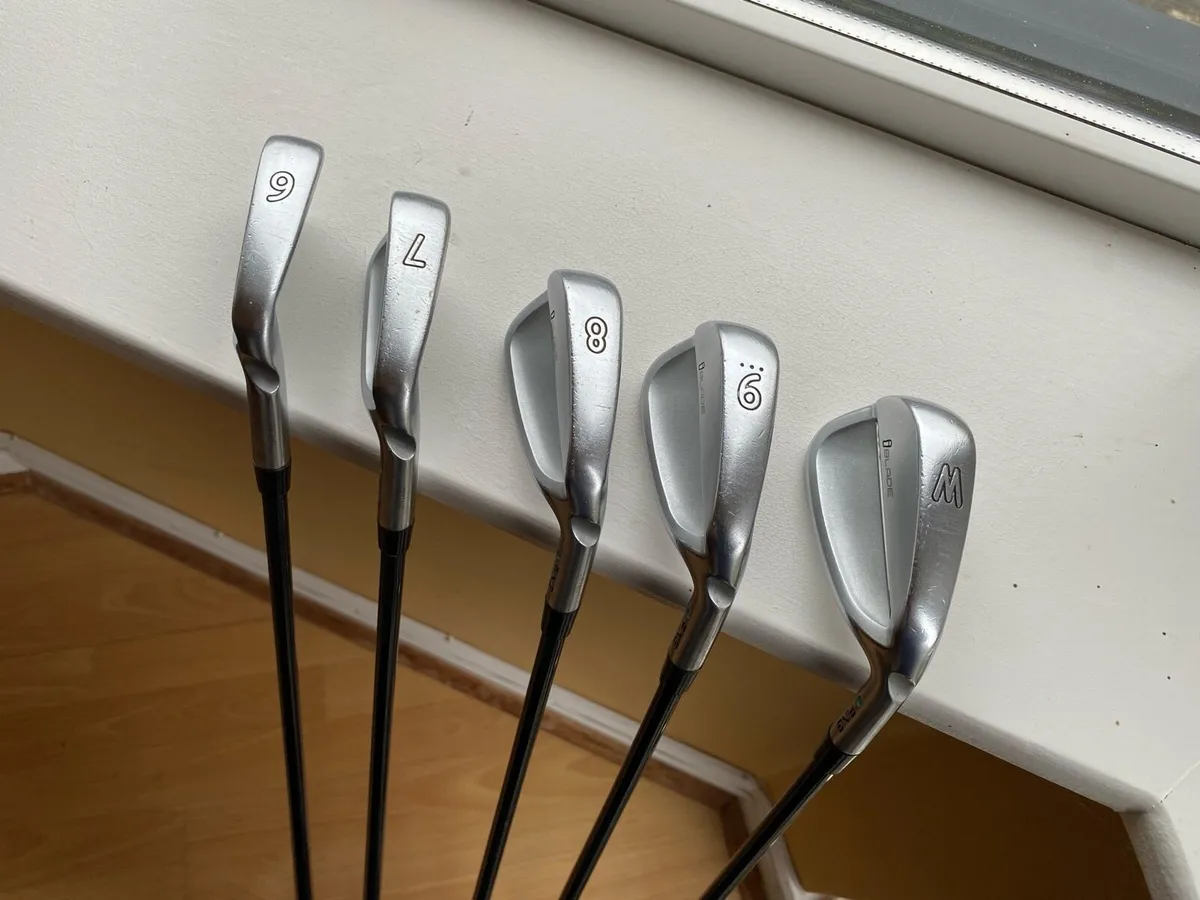 Ping I blade irons graphite shafts - Image 1