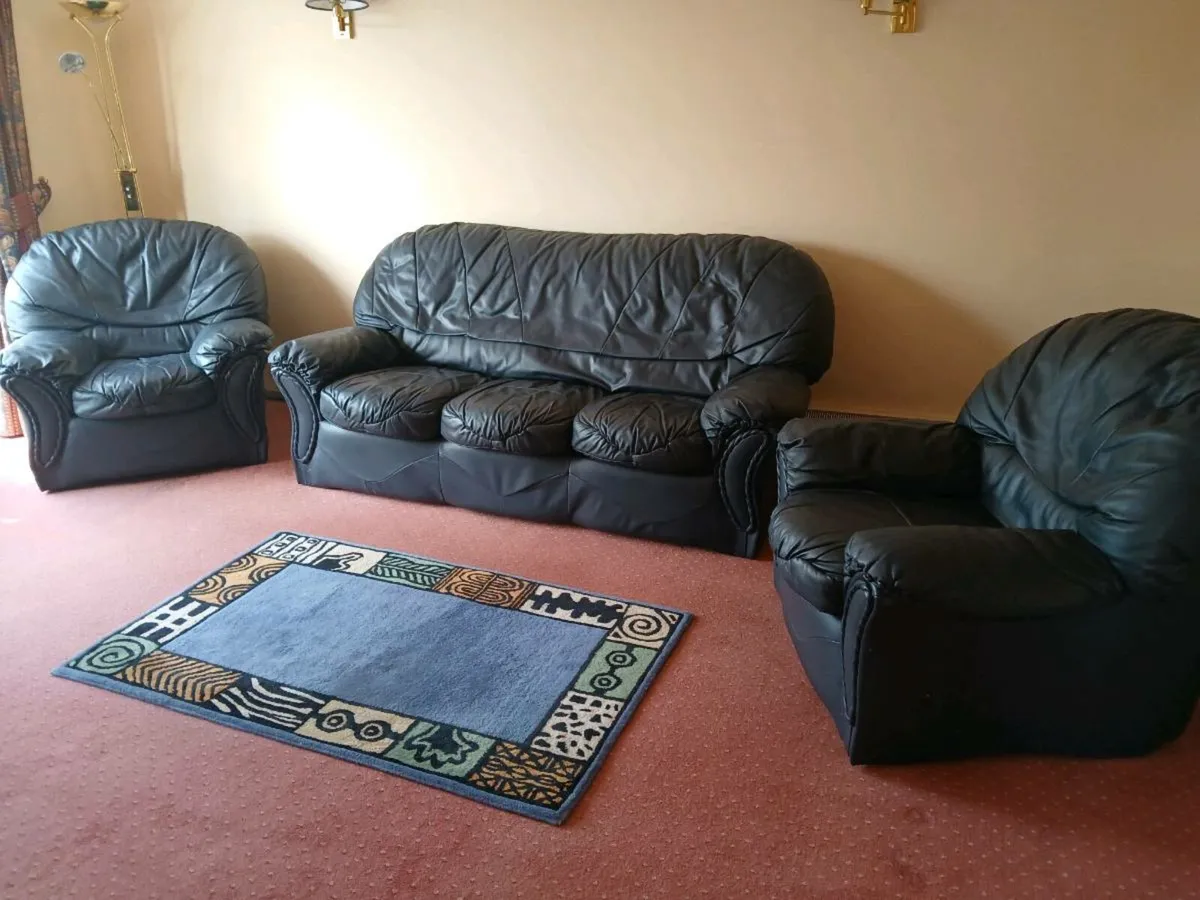 3 piece suite, Real leather, good condition - Image 4