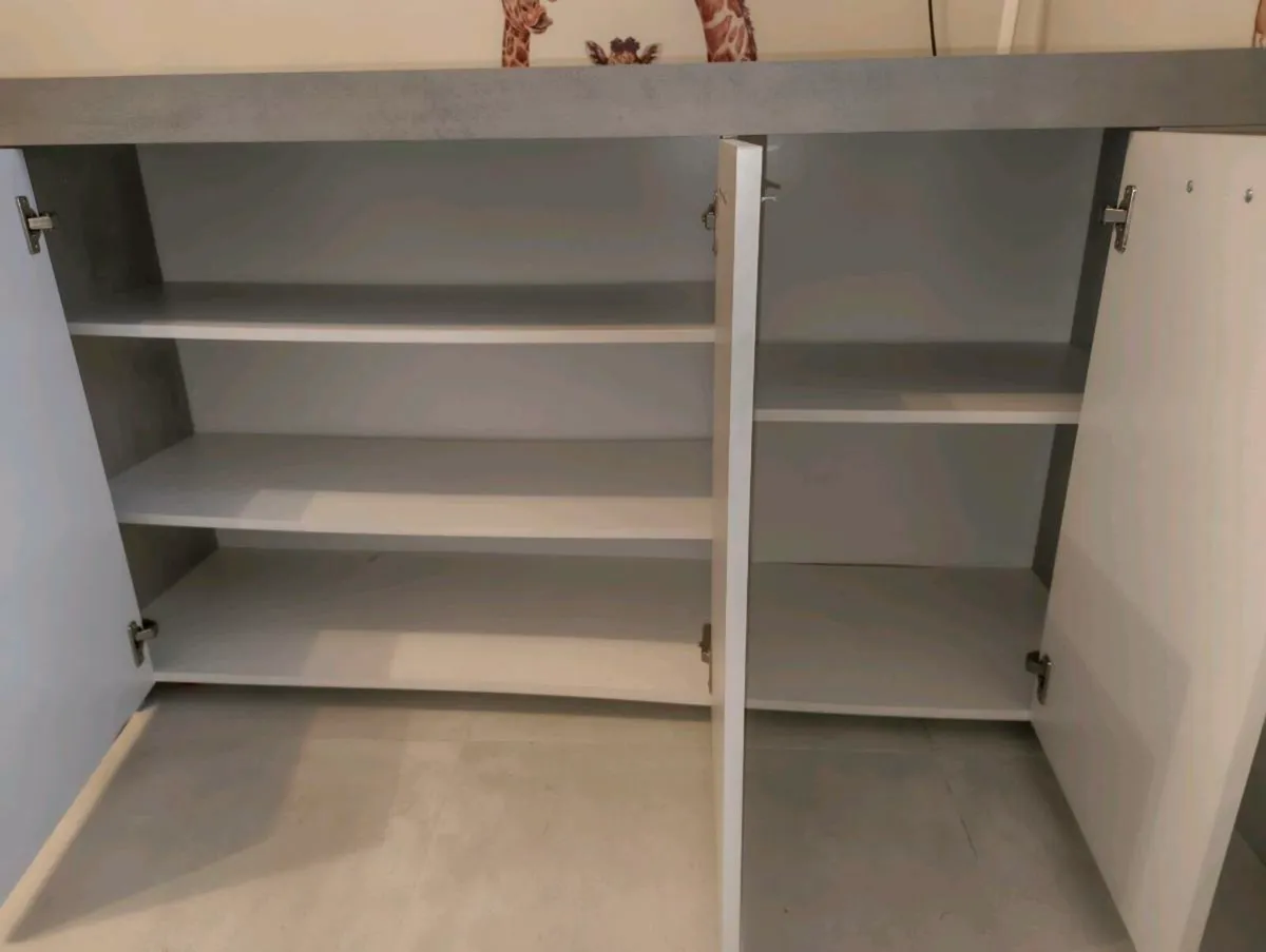 Storage unit - Image 3