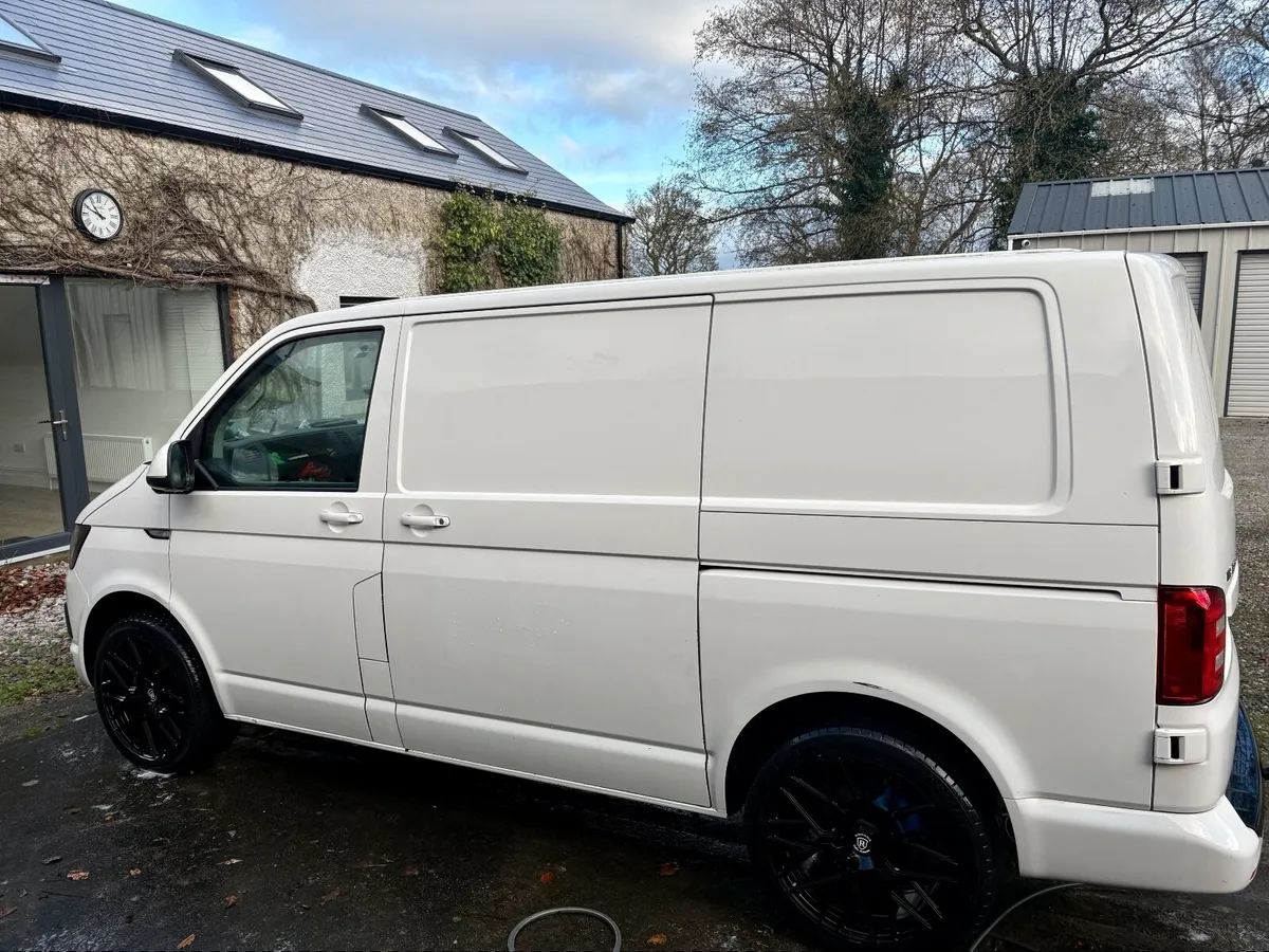 Volkswagen Transporter 2019 (No VAT) - Image 4