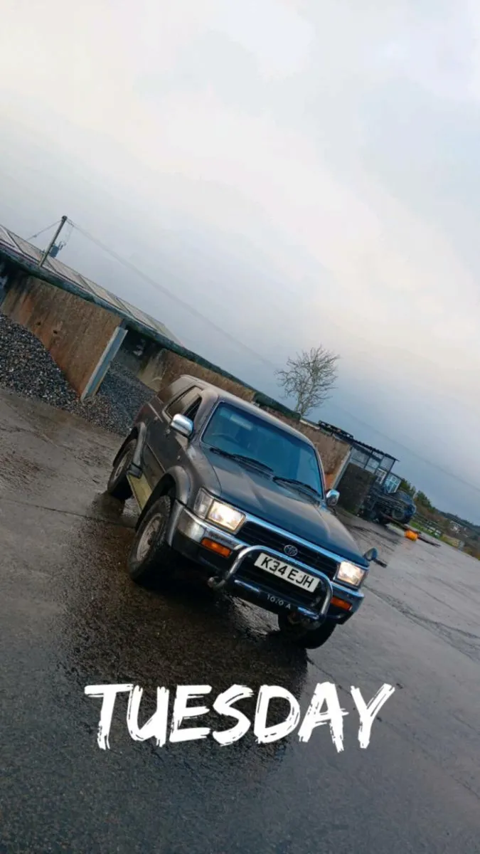 Toyota hilux surf - Image 1