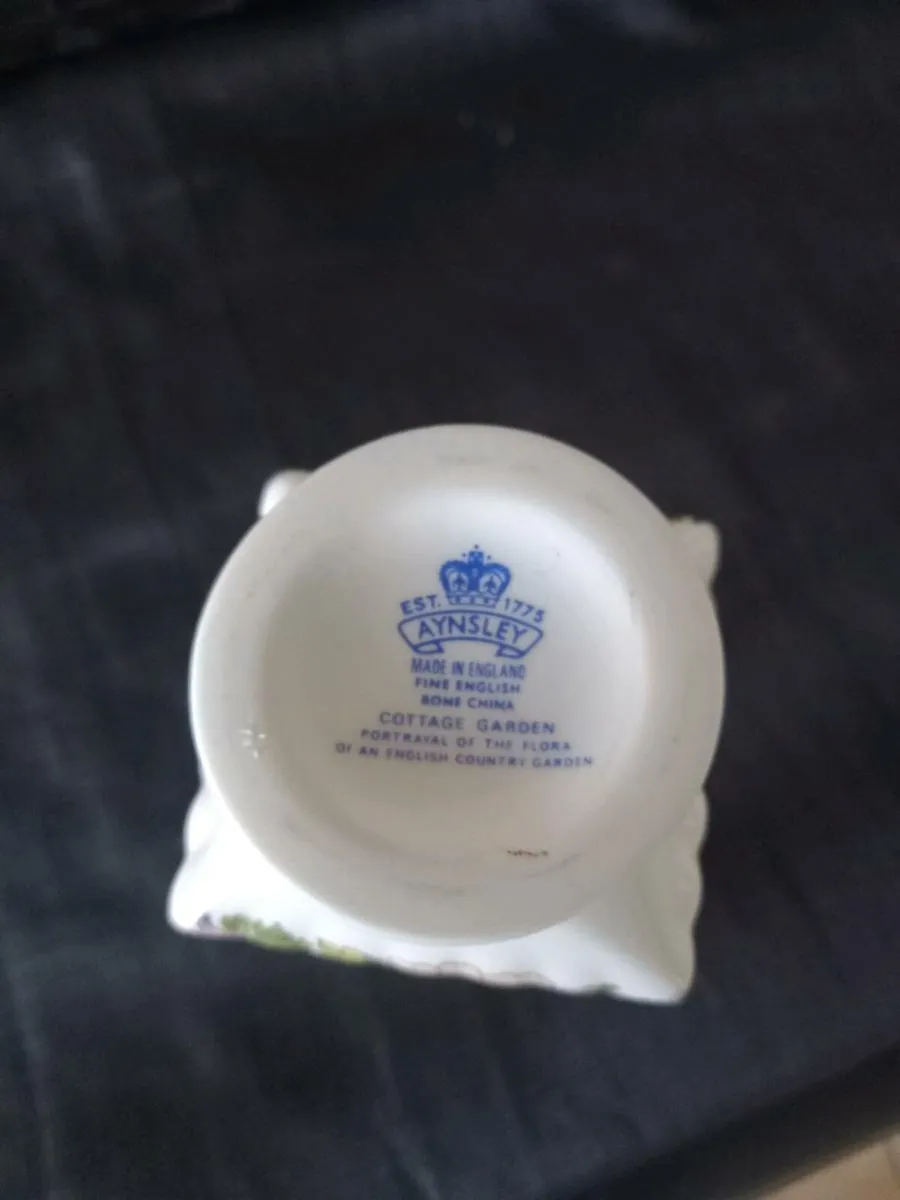 Aynsley China Narrow Neck Vase - Image 2