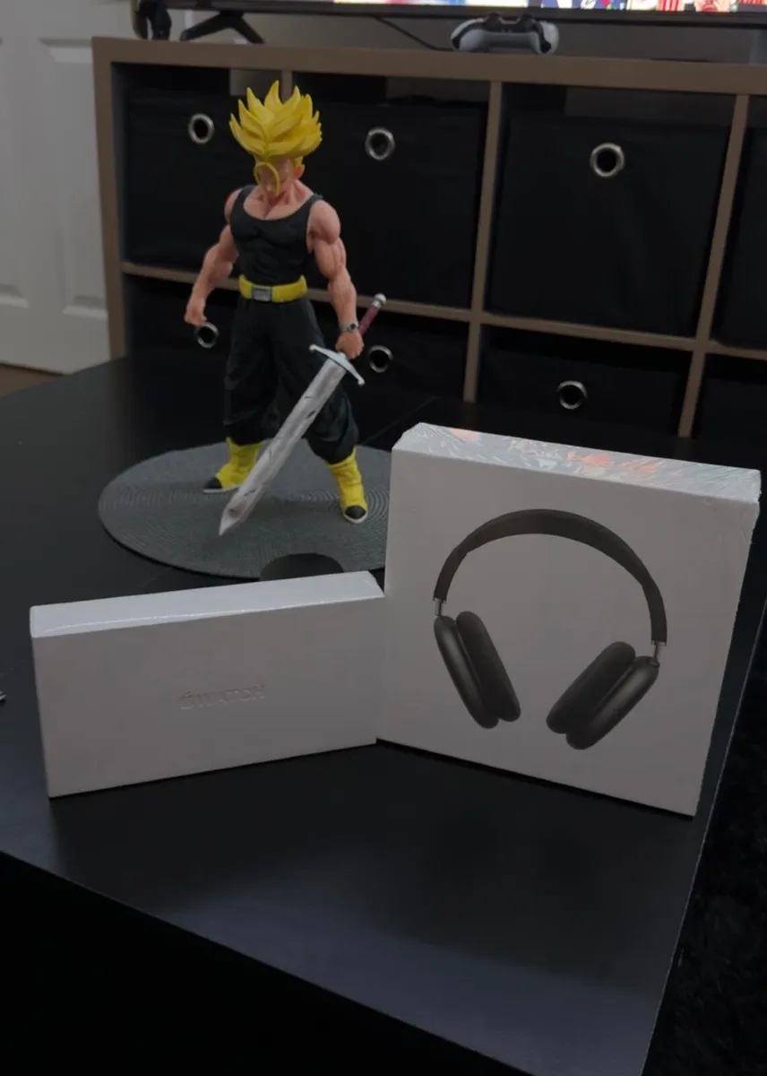 Apple AirPods Max, Apple Watch