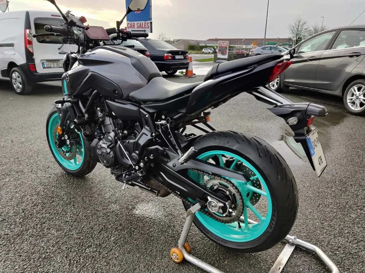 YAMAHA MT-07 242 Only 2.730 Km Like New Bike !!! - Image 4