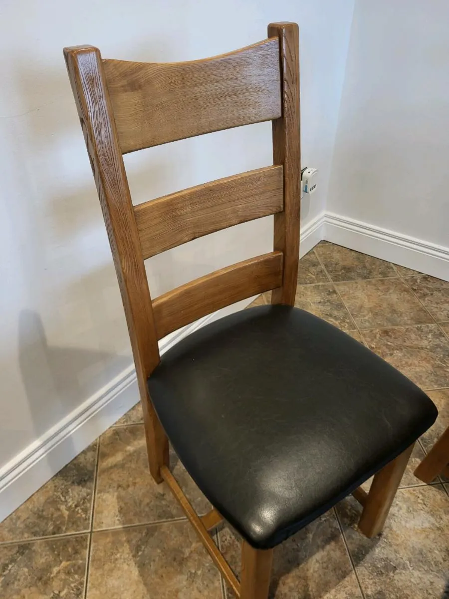 Oak Table and 6 Chairs - Image 3