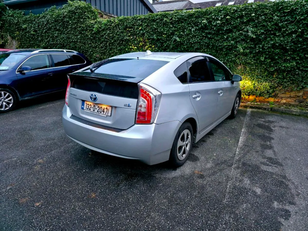2013 Prius - Image 4