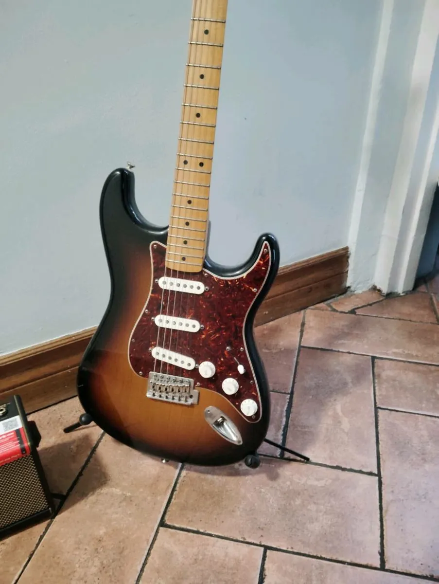 Fender Stratocaster and Spark Mini amp - Image 4