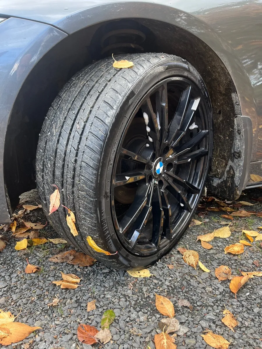 BMW 3-Series 2017 - Image 3