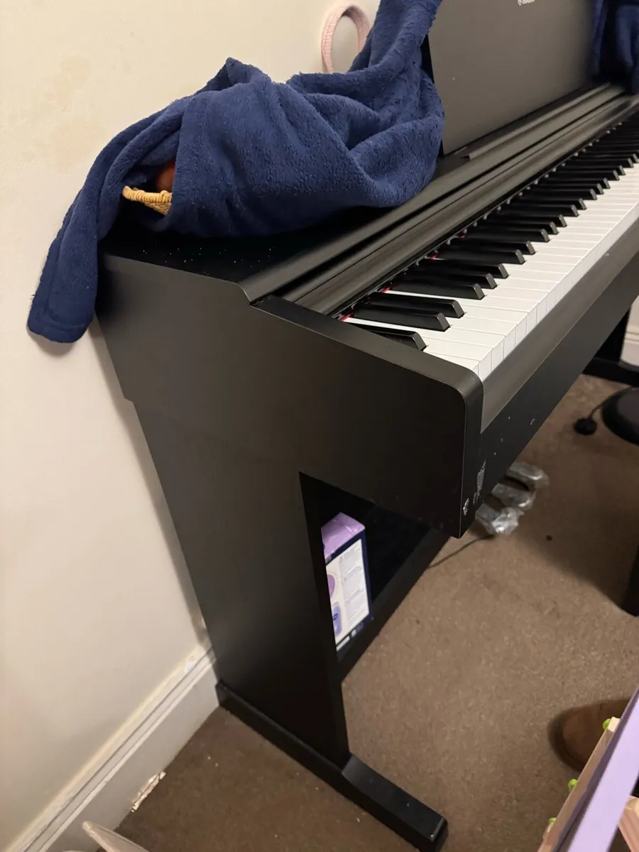 Yamaha YDP-144 Digital Piano - Image 3