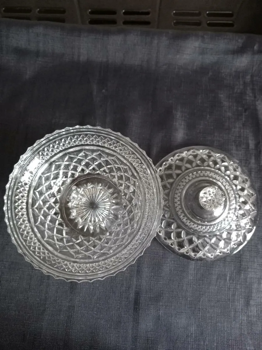Large Wexford Glass Candy Dish With Lid - Image 3