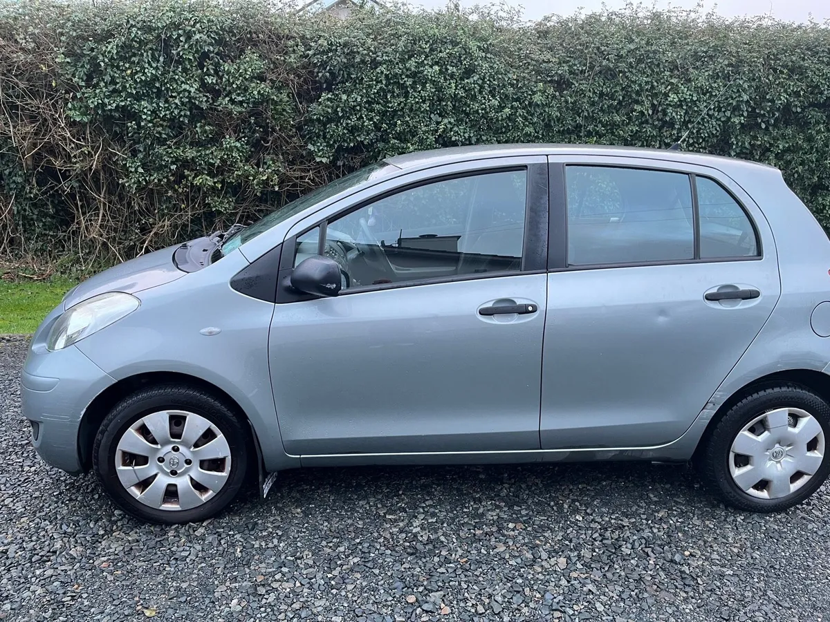 2010 Toyota Yaris NCT & tax only 116k kms - Image 3