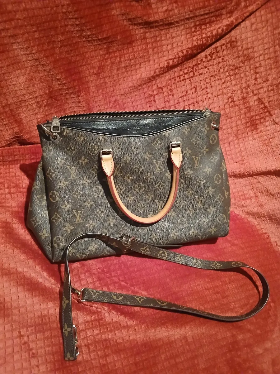 Louis vuitton Bag - Image 2