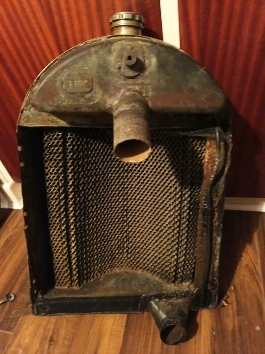 Old Car Radiator - Image 4