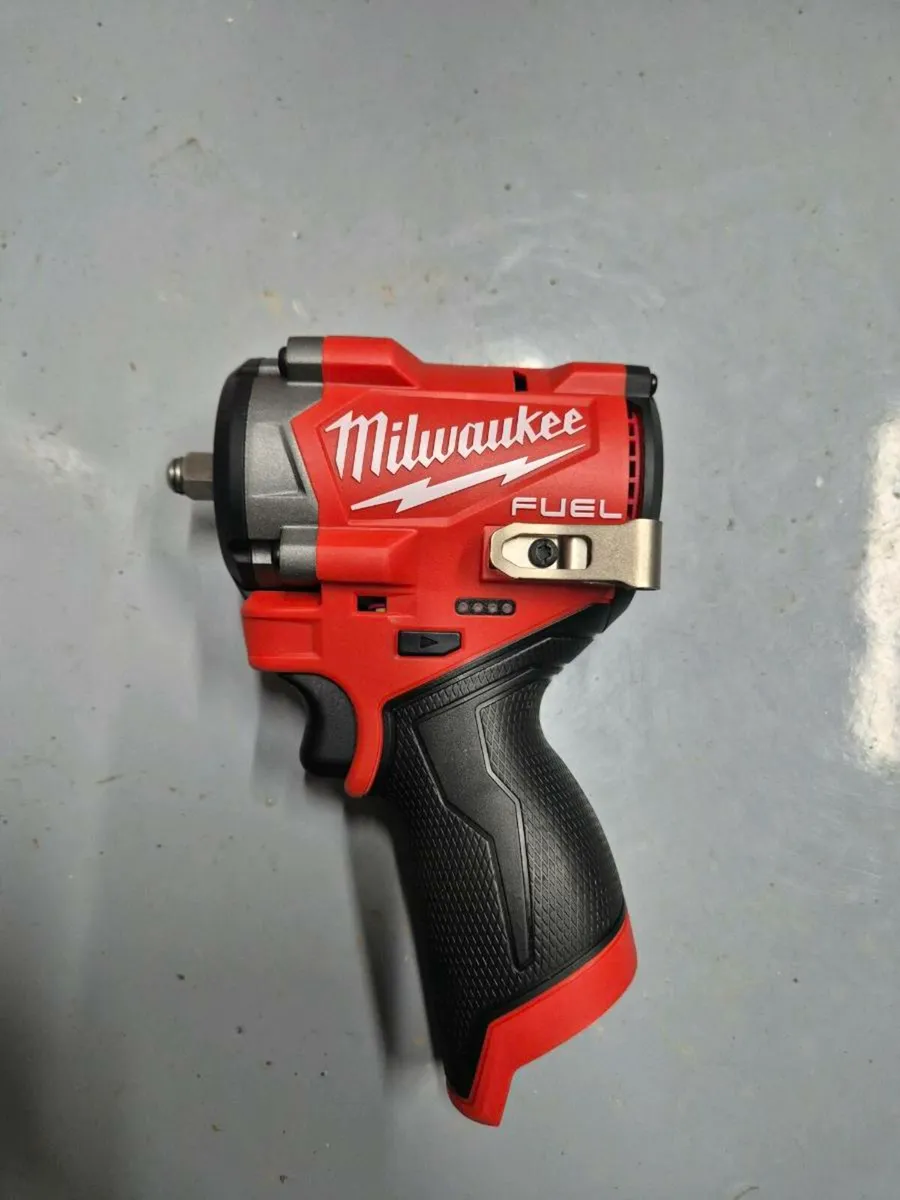 Milwaukee M12 Fuel 3/8' Stubby Impact Wrench Body - Image 1