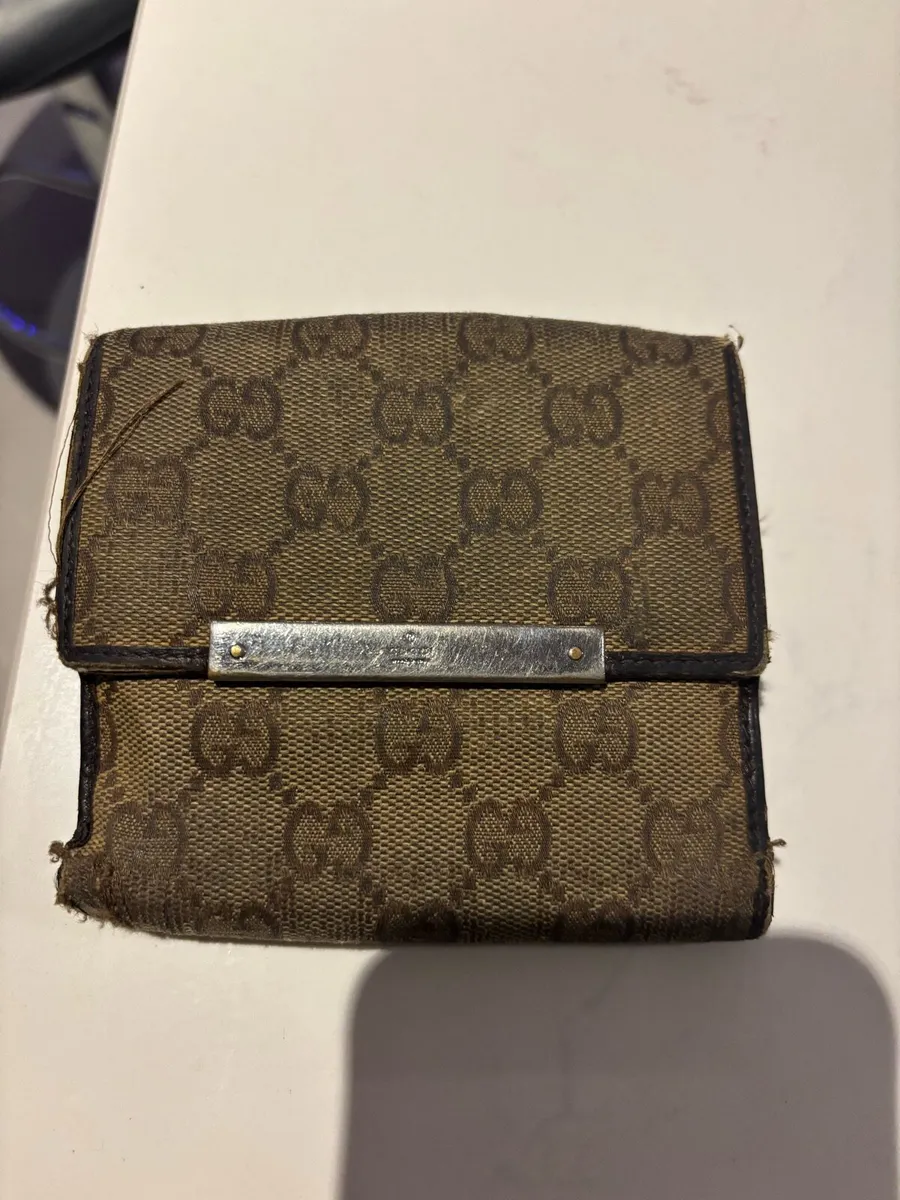 Gucci ladies wallet - Image 1