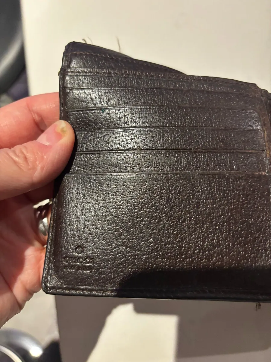 Gucci ladies wallet - Image 4