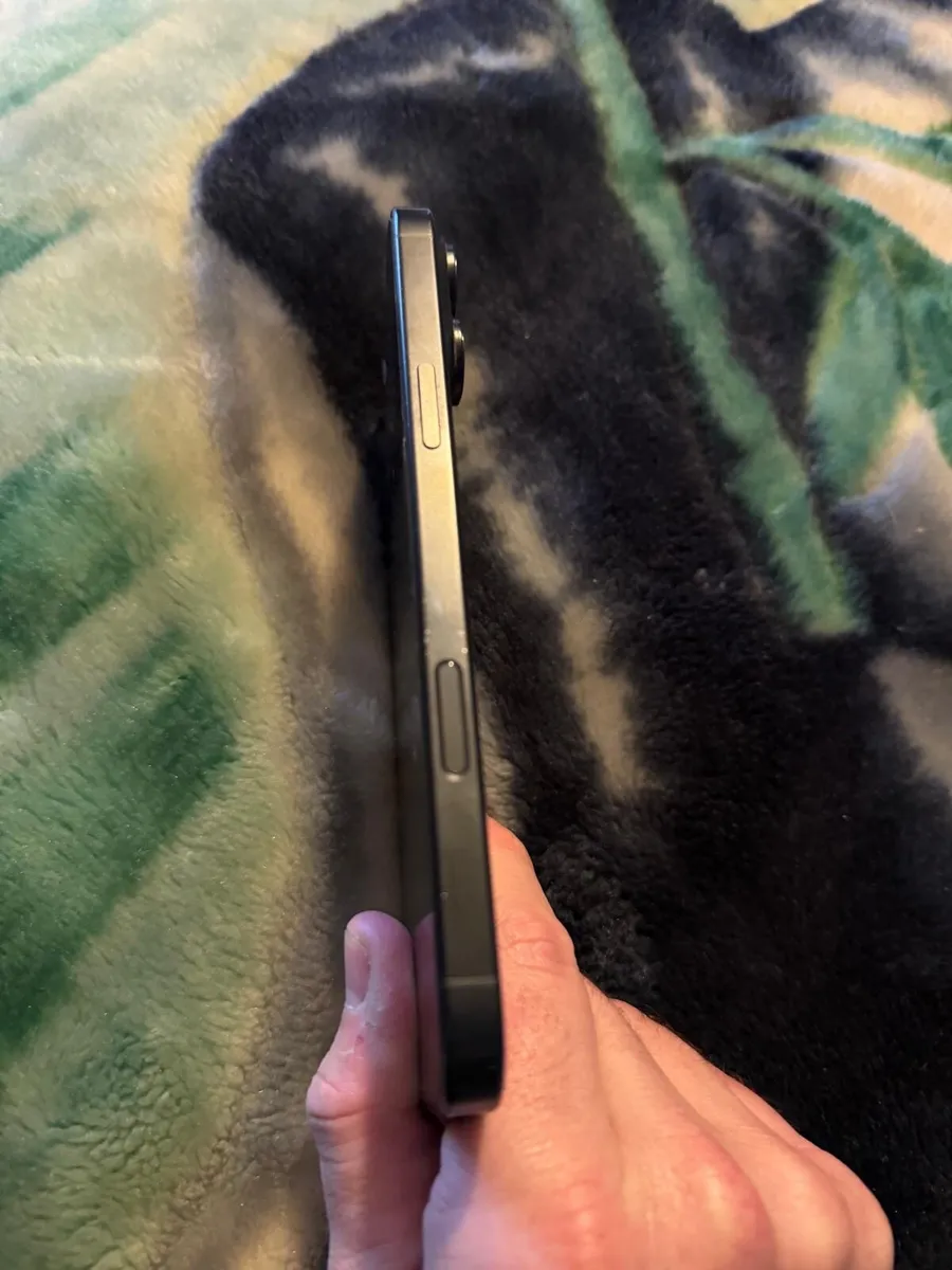 iphone 16 pro max - Image 3