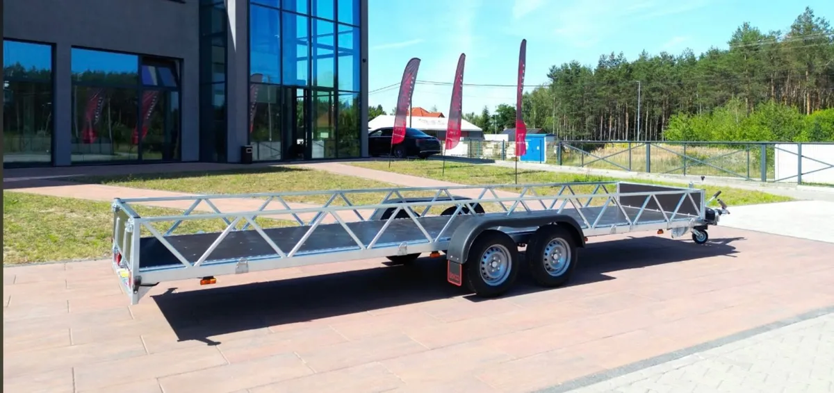 Long trailer - Image 1