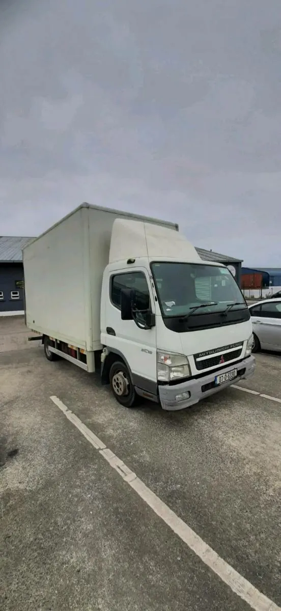 2007 Mitsubishi canter  Box body taillift - Image 1