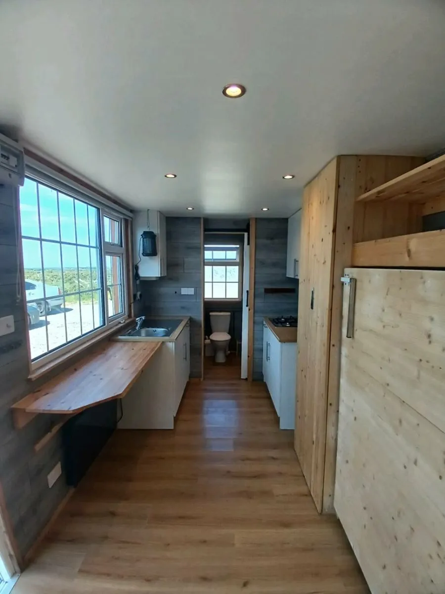 20ft Container Conversion - Coffee Shop - Office - Image 3