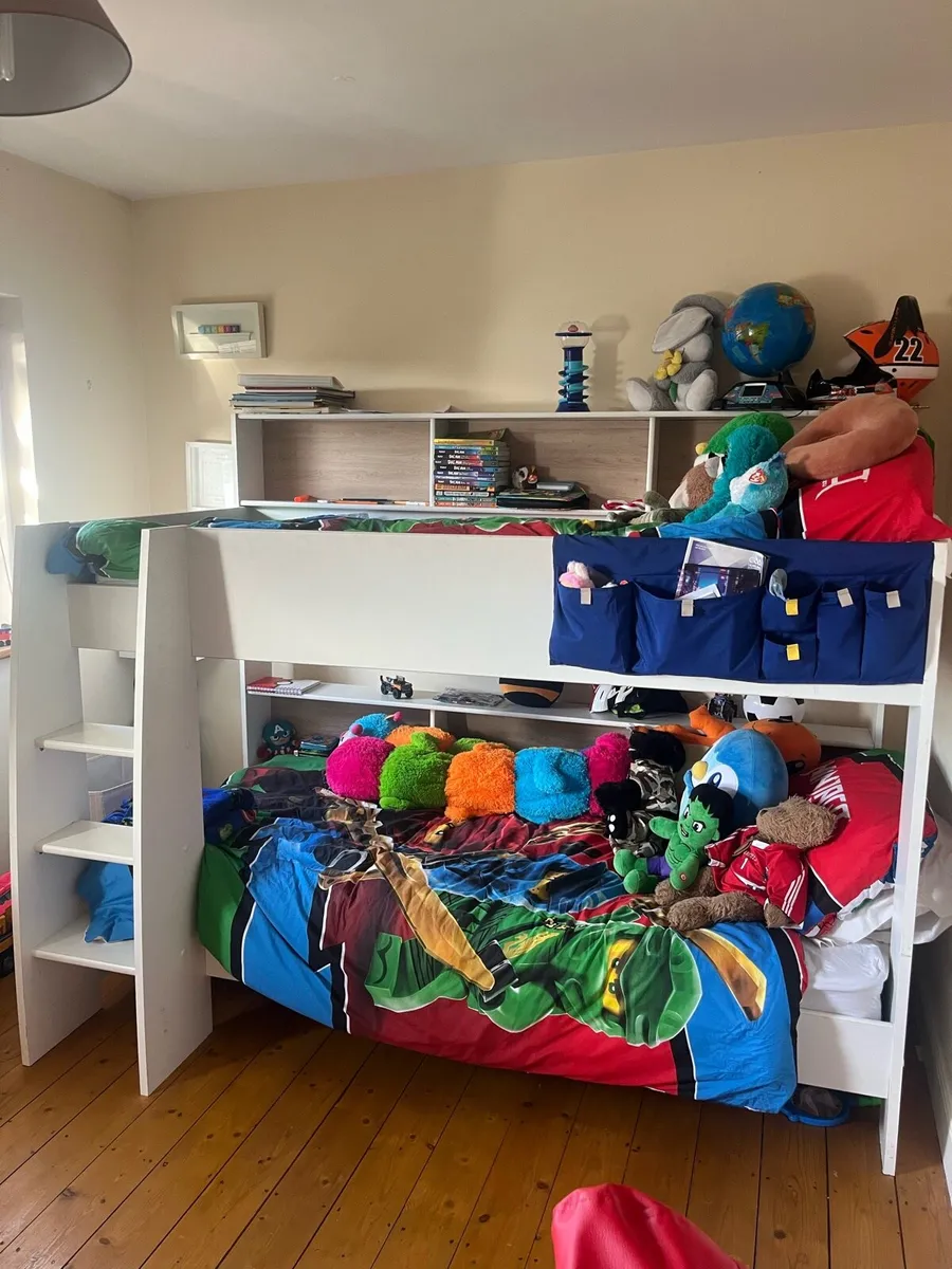 Bunk bed - Image 1