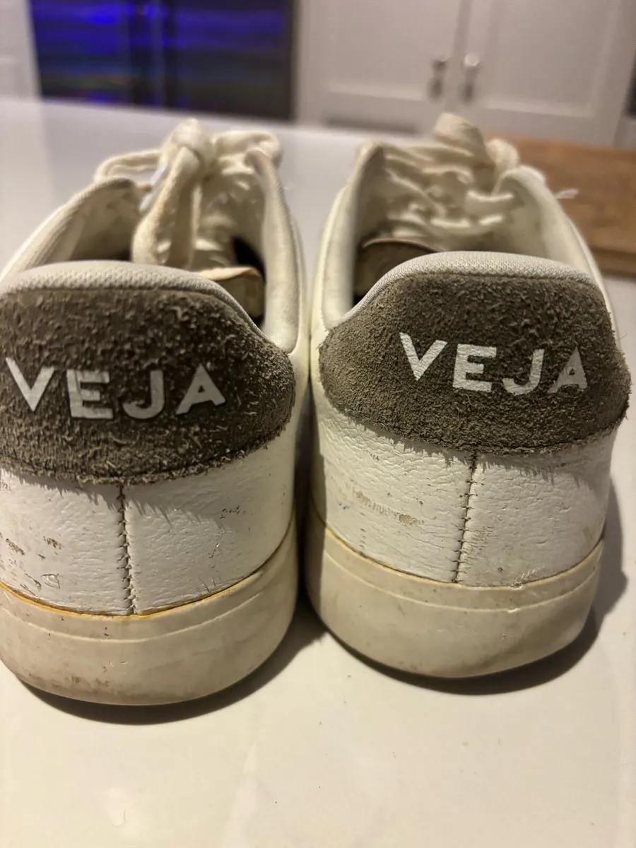 Veja trainers unisex - Image 2