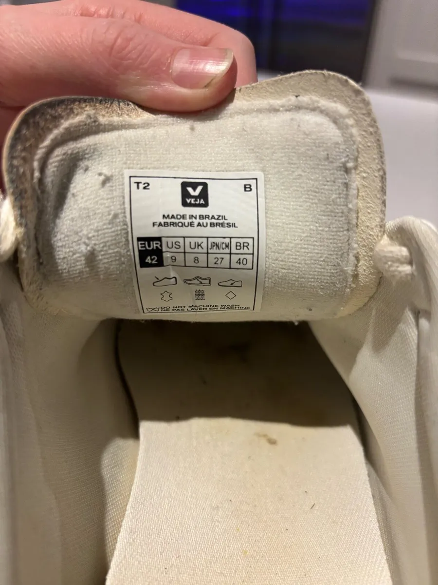 Veja trainers unisex - Image 4