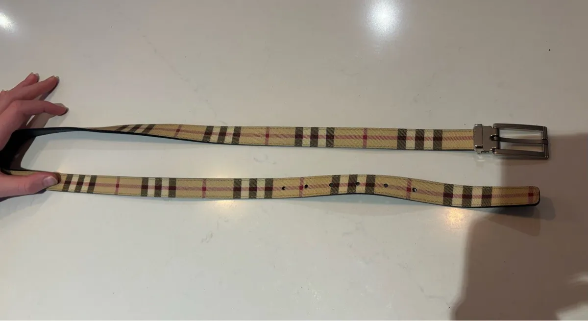 Burberry ladies belt - Image 1