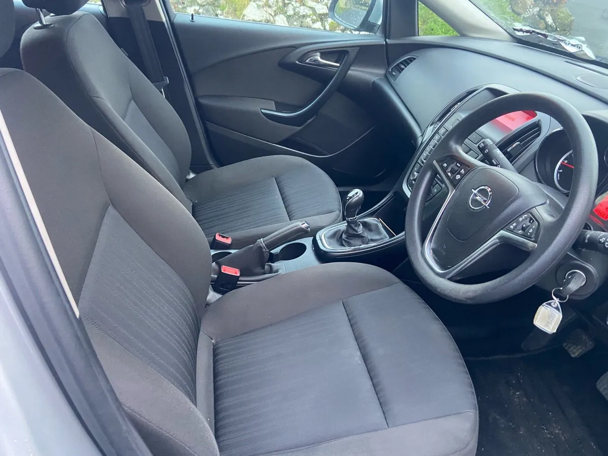 142 Opel Astra 1.3.petrol - Image 4