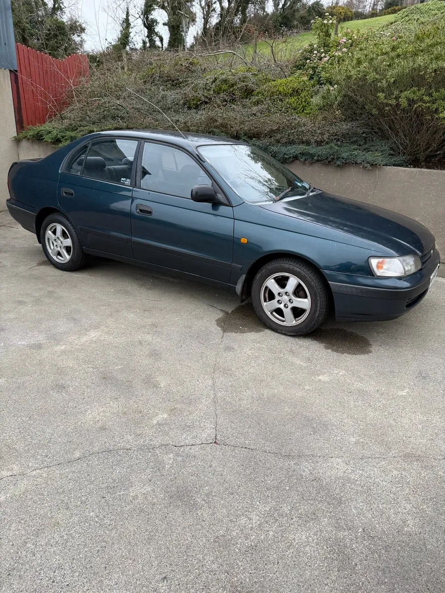 1992 Toyota Carina E 1.6 XLI - Image 1
