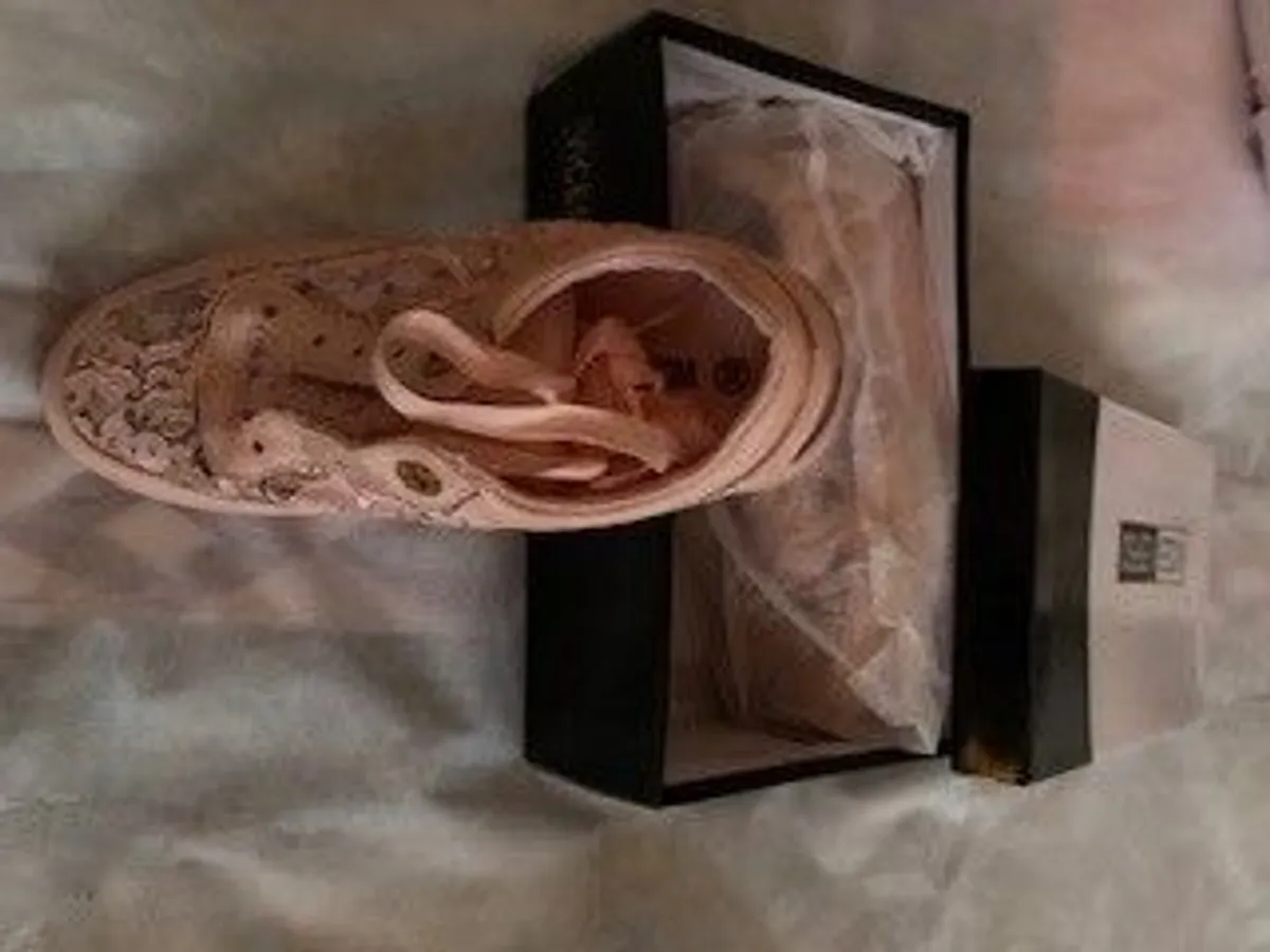 Shoes Brand New - Image 3