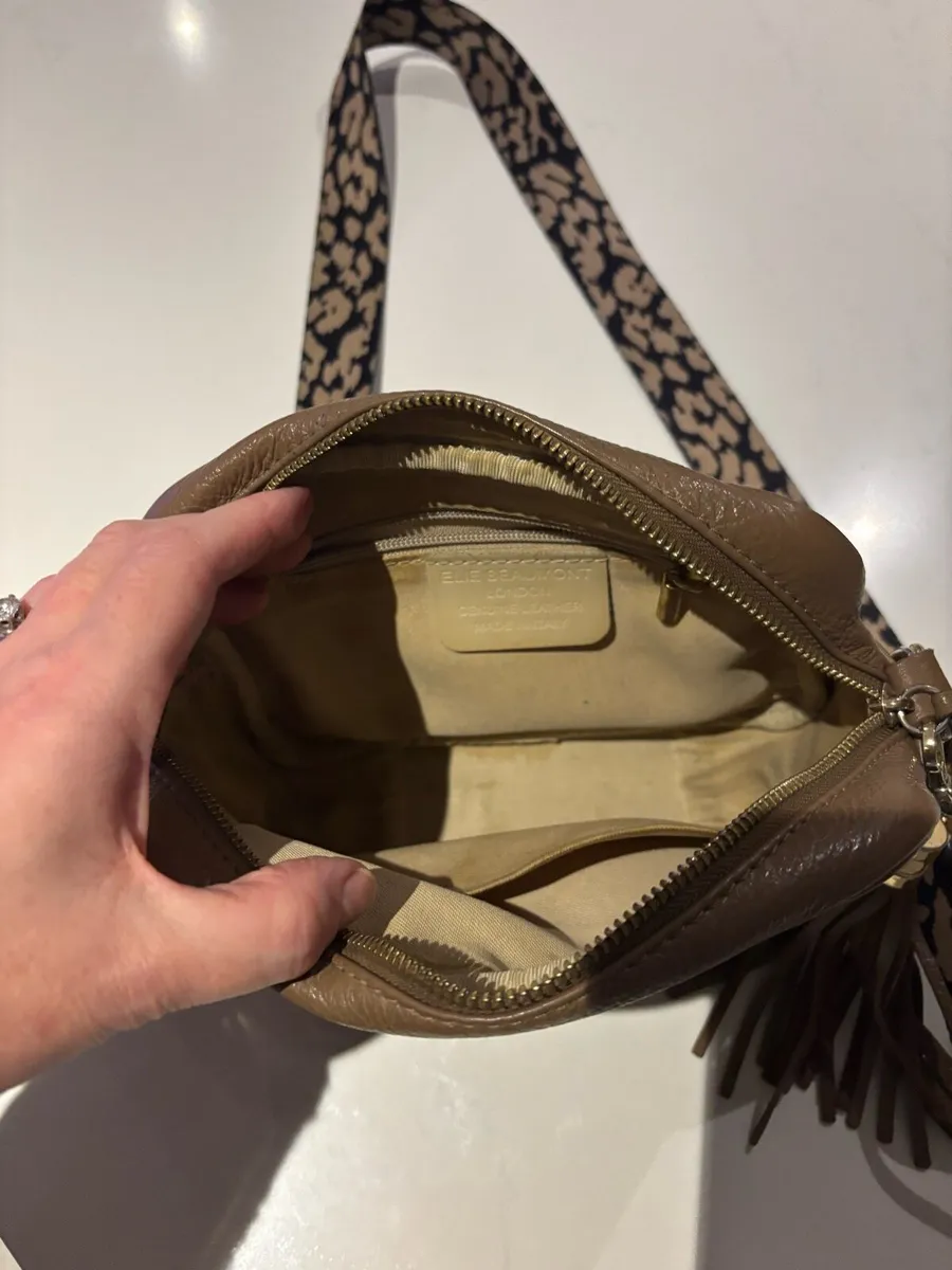 Ellie Beaumont Crossbody leather bag - Image 3