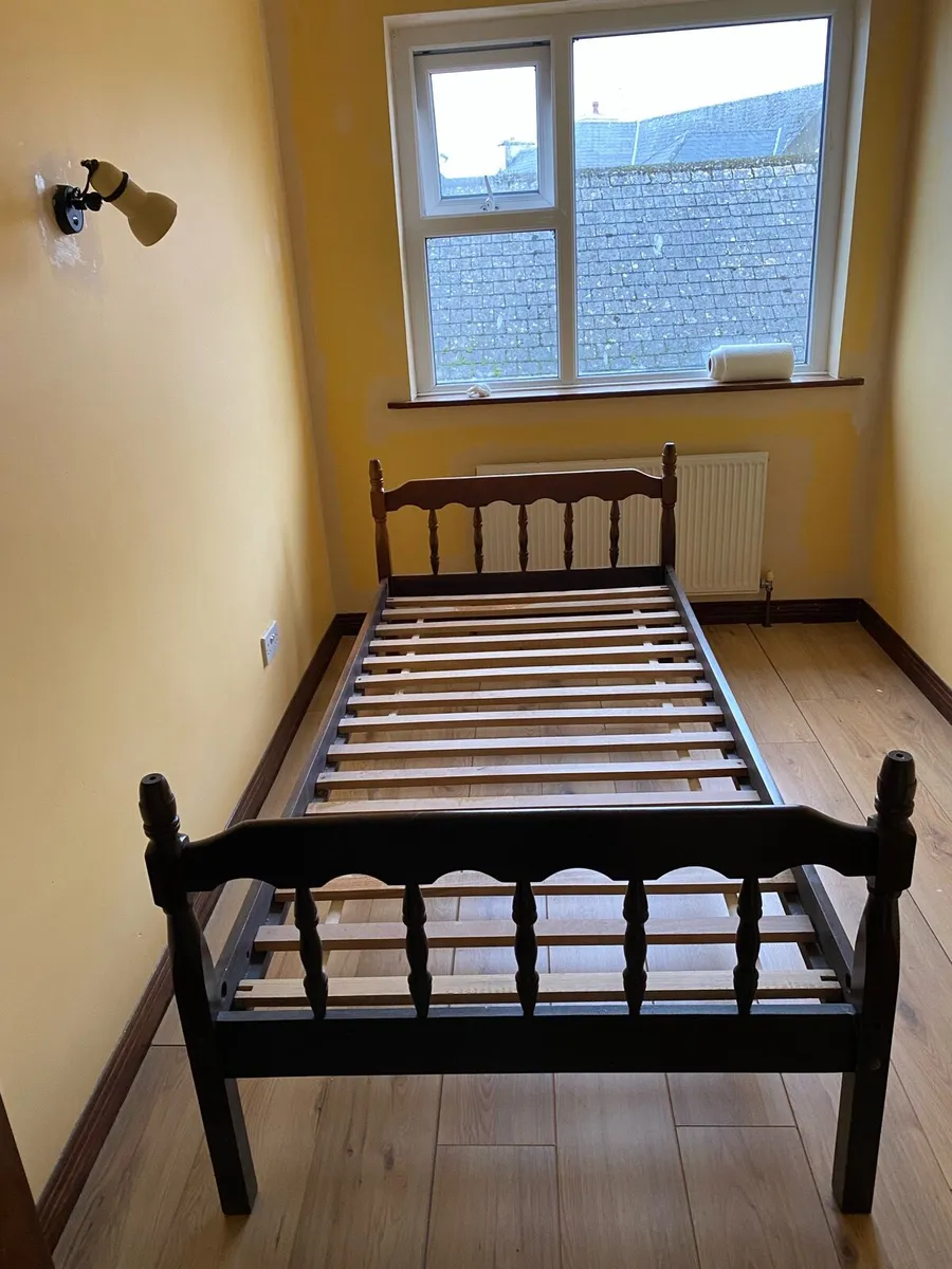 Wooden bed frame single - Image 2