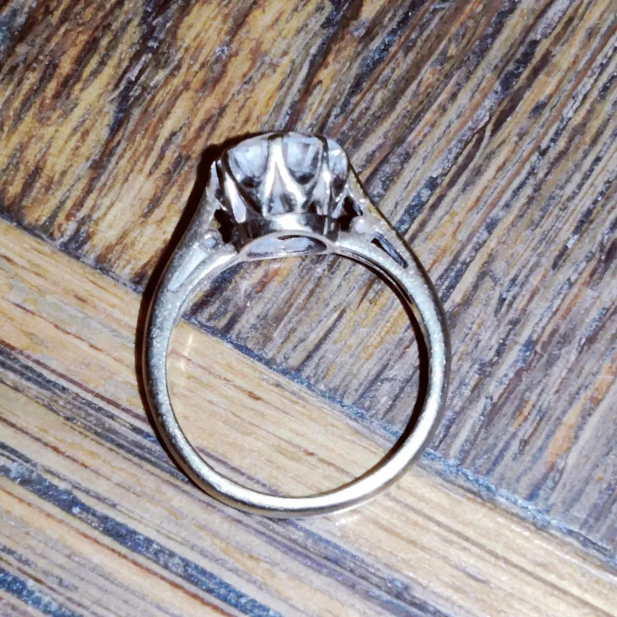 CHUNKY SOLITAIRE, 9CT Yellow Gold Old Dress Ring ! - Image 2