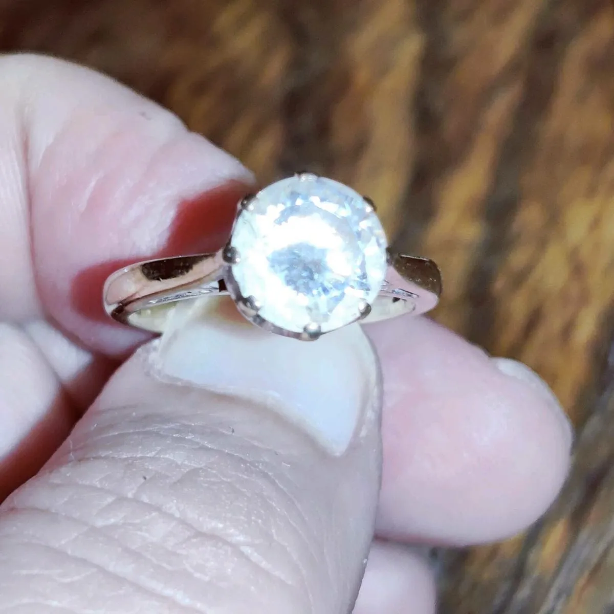 CHUNKY SOLITAIRE, 9CT Yellow Gold Old Dress Ring ! - Image 4