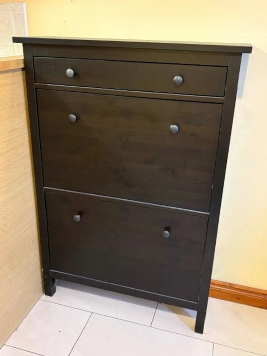 Shoe rack cupboard  and  coat hangers - Image 2