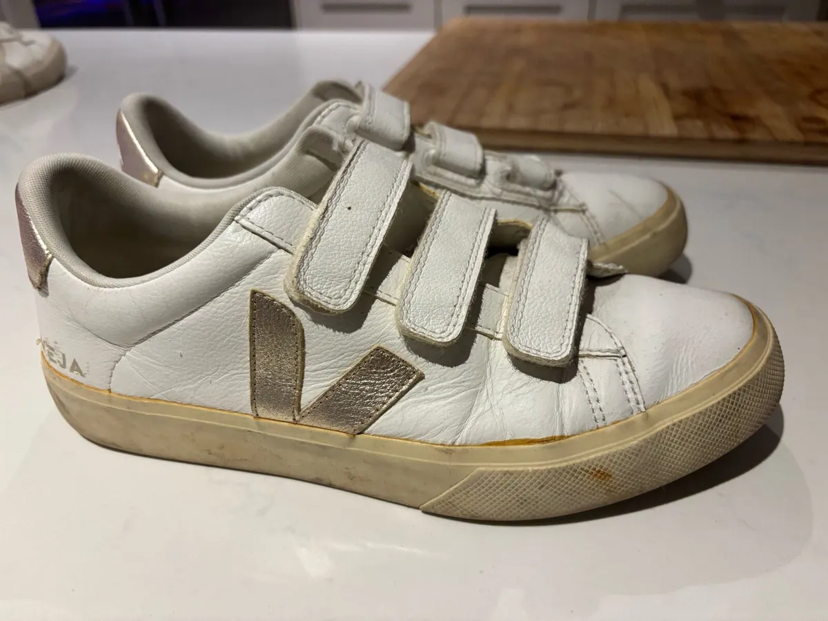 Veja trainers Velcro ties - Image 1