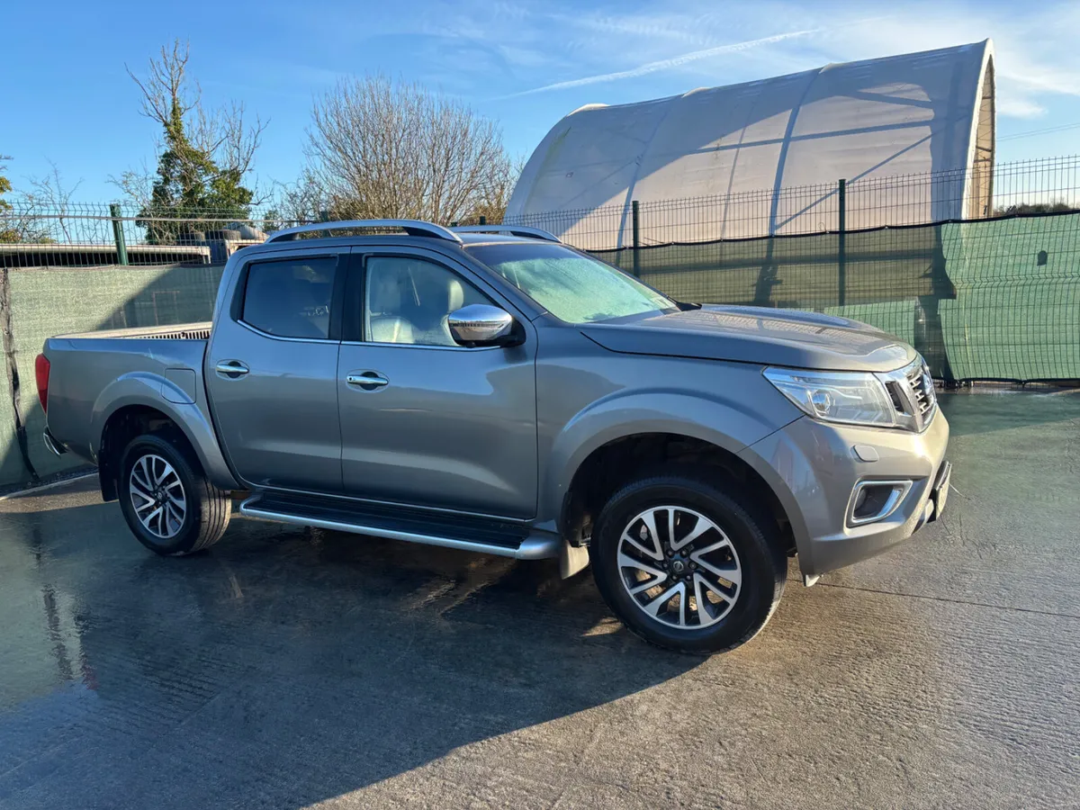 2017 Nissan navara - Image 1