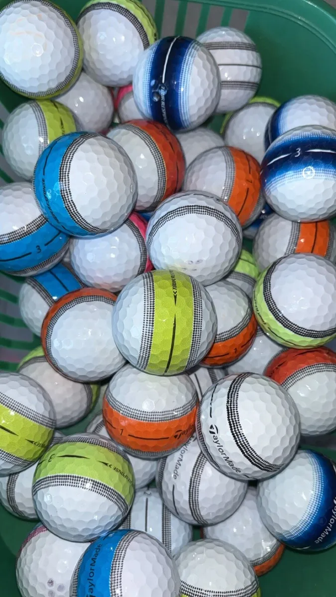 24 Taylormade Stripe Golf Balls Grade A