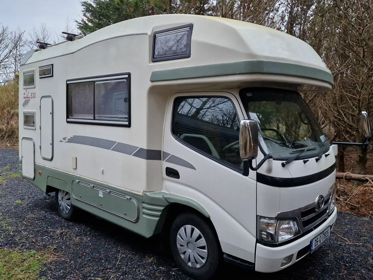 Camper - Image 1