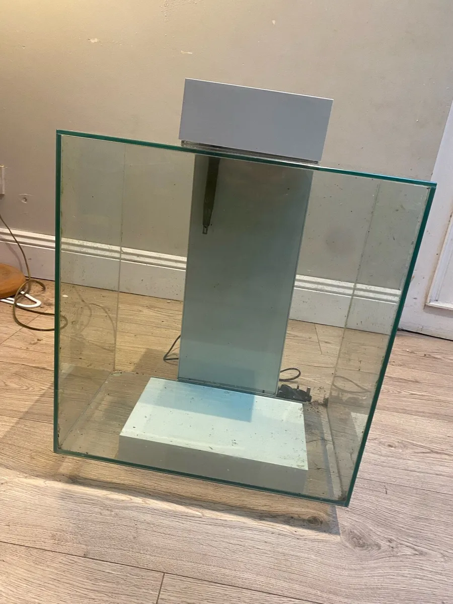 Aquarium for sale 50 L - Image 1