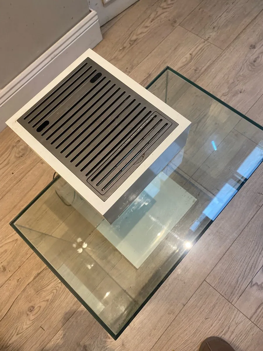 Aquarium for sale 50 L - Image 2