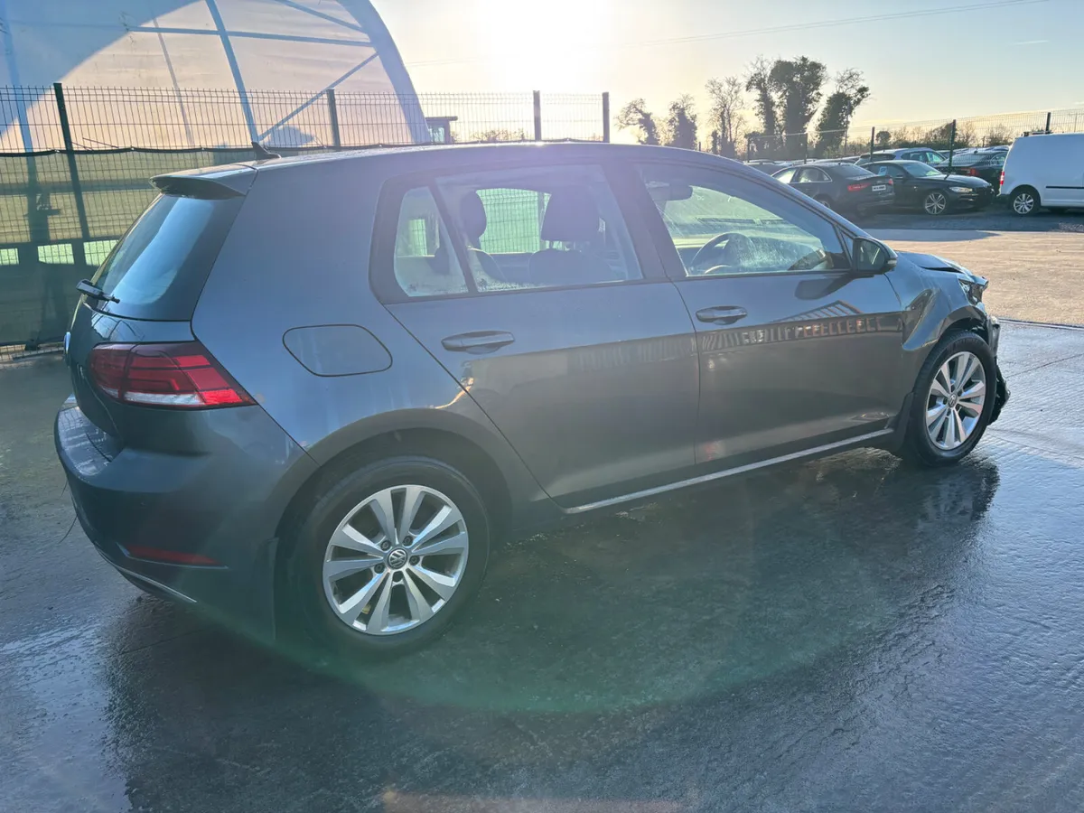 2018 VW  Golf TDI Light Damage - Image 4